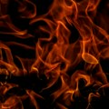 Gori ogromni ruski naftni kompleks kod Sankt-Peterburga