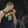 VIDEO Jokić pogodio gotovo sa centra, bio agresivan kao retko kad i izvodio magiju: Denver izbegao eliminaciju, sada hoće da…