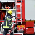 Veliki požar izbio u Batajnici! Povređene 4 osobe, vatrogasci na licu mesta