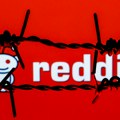 Neki od najpopularnijih Reddit podforuma nastavljaju protest sa slikama Džona Olivera