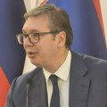 Borićemo se nikad snažnije - nećemo im dati čast, republiku srpsku i Srbiju! Čitava sala aplaudirala nakon govora Vučića