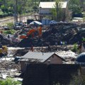 Radovi na raščišćavanju puteva u Jablanici, stanovnicima dostavljeni hrana i lekovi