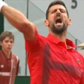 Ne pamti se kada je Novak ovako proslavio poen! Pogledajte reakciju Đokovića, Parižani u delirijumu