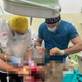 (Foto) Vuk spasao hijenu, ali bukvalno! "Taman sam završio dežurstvo i legao da spavam, kada sam dobio poziv koji se ne…