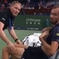 Medvedev imao bizaran zahtev pre svađe sa sudijom: "Mogu li da pitam dodavačicu lopte..."