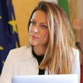 Nekada poznata pevbačica, danas direktorka i članica mense! Proslavila je pobeda u muzičkom takmičenju, a sada živi i izgleda…