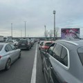 AMSS: Kamioni na prelazu Batrovci na izlazu iz Srbije čekaju 15 sati