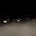 Stravičan snimak iz okoline Guče: Jeziva pojava na putu, vozačima preti opasnost