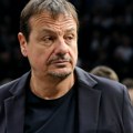 Skandal pred meč sa Zvezdom: Žena NBA centra izvređala PAO zbog Atamana, rekla da su bruka, a ne porodica!