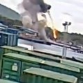 Eksplodirala bomba iz Drugog svetskog rata, ima mrtvih! Iz ruševina izvučeno telo dečaka, policija traga za nestalima…