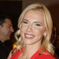 Usred nagađanja o veridbi Irina Vukotić tajno zablistala u belom! Ovako lepo nije izgledala ni na prvom venčanju (FOTO)