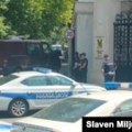 Odlikovan žandarm ranjen ispred Ambasade Izraela u Beogradu