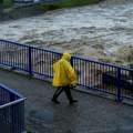 Stogodišnje poplave, a kiša još pada