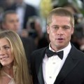 Majku nije zvala na svadbu s Bredom Pitom jer joj je uništila život: Dženifer Aniston joj pred smrt oprostila sve što joj…