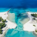 Najlepša plaža u Evropi je u našem komšiluku Prelepa je i idealna za porodični odmor, a nalazi se blizu mesta koje Srbi…