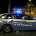 Otac snimljen sa bebom dva dana pre brutalnog ubistva; Nju i majku pokrio je crnom kesom u centru Rima (video)