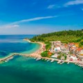 Na Kavosu sam doživeo što nisam nigde: Srbin zaprepašćen: Biće vas sramota ako ste sa porodicom