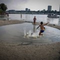 Pontonski most koji povezuje zemunsku obalu i Lido rasklapa se pre kraja sezone