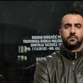 Poreznici ponovo u radnji užičkog aktiviste: Građani ih ispratili povicima negodovanja