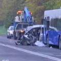 Vozač "citroena" prešao na suprotnu traku i direktno se zakucao u autobus 860?! Novi detalji jezive saobraćajne nesreće kod…