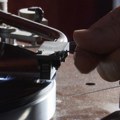 Ploče vrednije od zlata – vinil ponovo osvaja tržište i nove generacije