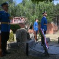 Položen venac na spomenik stradalim pripadnicima vojske tokom NATO agresije
