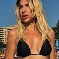 Prvu operaciju imala nakon punoletstva: Ugradila silikone, a evo šta je sve na sebi radila Jovana "Bomba sam"