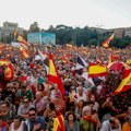 Sančez pod pritiskom: Masovni protesti u Španiji zbog migrantske krize u Seuti