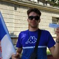 Student koji štrajkuje glađu ušao u Predsedništvo i predao zahteve, Aleksić mu poručio da vodi računa o zdravlju