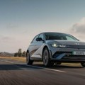 Hyundai IONIQ 5 i potpuno novi SANTA FE osvojili nagrade na Autotrader Drivers’ Choice Awards 2025