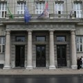Počeo Prijemni ispit na Filološkom fakultetu: Ispred studenti u blokadi, budući brucoši ušli u sale (foto)