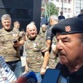 "Za dom spremni" odjekivalo Kninom: Skejo poručio da "nikome ne treba da smeta Nezavisna Država Hrvatska" (VIDEO)