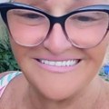 Pevačica izbacila dekolte, a lice ispeglano: Milica (68) objavila vrlo smelu fotografiju i izazvala buru