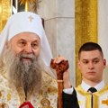 ”Naročito treba da se brinemo o svojim majkama mi u Srbiji” Patrijarh Porfirije danas služio liturgiju u manastiru Rakovica…