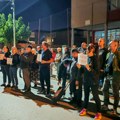 Прокупље: Протест подршке ухапшеним студентима, шетња завршена испред СНС-а