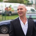 "Samo je izustio loše mi je i srušio se..." Milanu Miloševiću pozlilo u manastiru Ostrog, prišla mu je slepa žena i počela da…