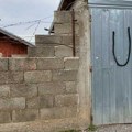 Još jedna pretnja! Grafiti „UČK“ na putu ka jezeru Gazivode
