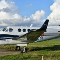 Srušio se avion: Letelica sa četiri osobe srušila se u šumi, bukti požar