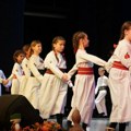 Porta Svetih Arhangela nikad nije bila punija: Poruka ove dece iz Prizrena nateraće vam suze na oči