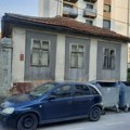 Srce: Zašto nestaju spomen ploče sa objekata u Kragujevcu