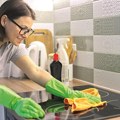 Genijalni trikovi za čišćenje ravne ploče na šporetu: Zablistaće kao nova