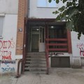 Ovo je zgrada u kojoj su nađena tela majke i sina: Oglasile se komšije koje su pozvale policiju FOTO