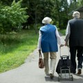 Počinje isplata državne pomoći: Penzionerima na račun leže između 20.000 i 35.000 dinara