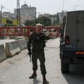 Izraelska vojska blokirala Hebron, raseljeno više od 2.200 Palestinaca