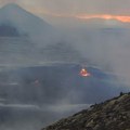 Zemljotresi, pa erupcija vulkana: Šta se događa na Islandu /video/