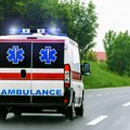 Prešao u suprotnu traku i zakucao se u ford: Saobraćajka u Rakovici, muškarac (31) prevezen u bolnicu