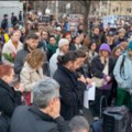 Protest ispred ruske ambasade u Beogradu: Smrt Alekseja Navalnog ugasila nade emigracije
