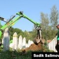 U Potočarima počeo proces reekshumacije žrtava genocida u Srebrenici