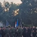 (Video) U Benkovcu na ivici haosa: Festival „Nosi se“ zaustavljen zbog veterana i navijača nije izostao ni povik „Za dom…