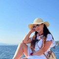 "Ovo je ciljani pokušaj ubistva": Pevačici u dvorištu zapalili automobil i deo kuće,otkrila šta se desilo: "Mama i ja smo…